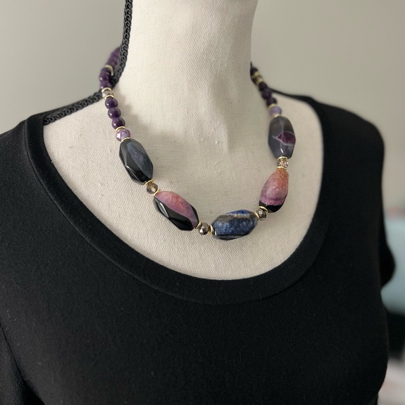 Agate Stone Showstopper Statement Necklace - Picture 6 of 10